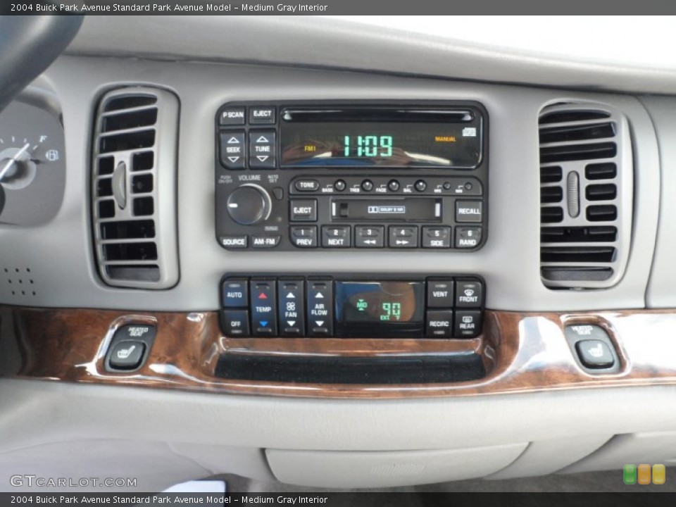 Medium Gray Interior Controls for the 2004 Buick Park Avenue  #50766741