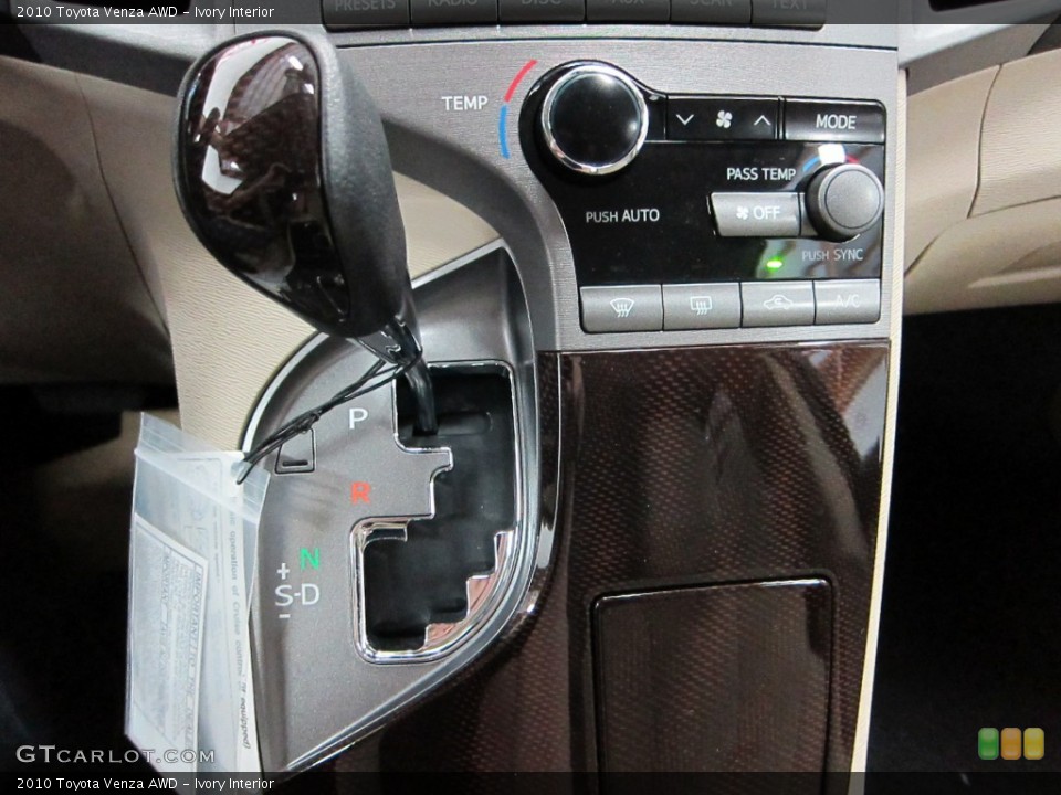 Ivory Interior Controls for the 2010 Toyota Venza AWD #50771967