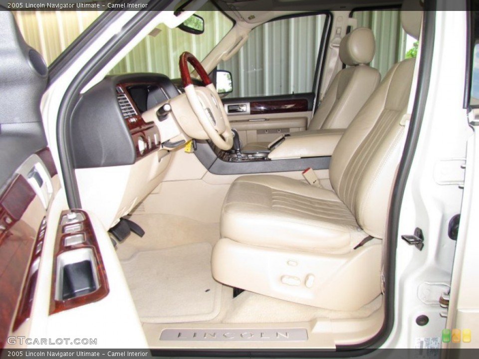 Camel Interior Photo for the 2005 Lincoln Navigator Ultimate #50775132