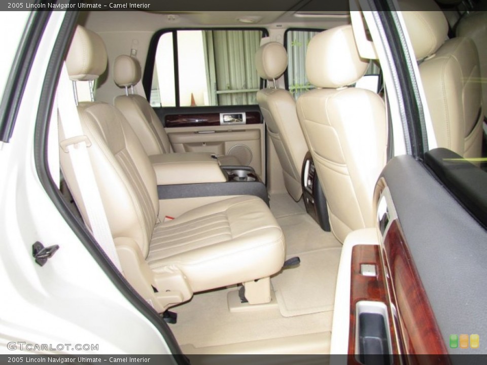 Camel Interior Photo for the 2005 Lincoln Navigator Ultimate #50775162