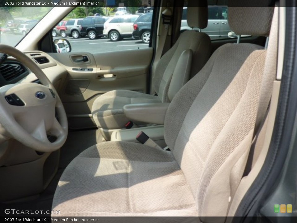 Medium Parchment Interior Photo for the 2003 Ford Windstar LX #50775297