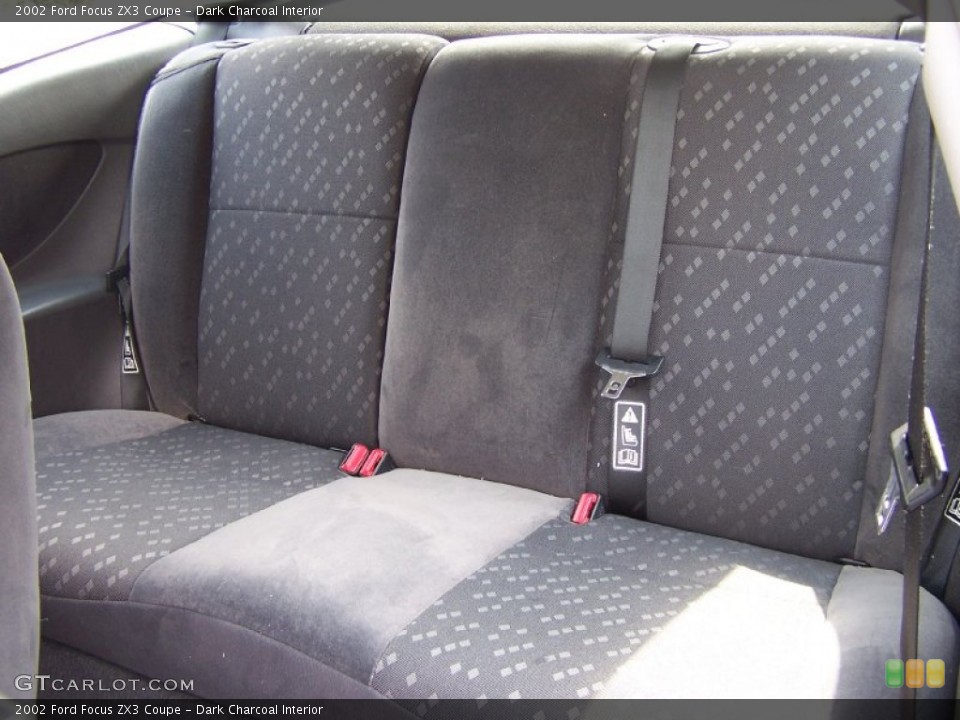 Dark Charcoal Interior Photo for the 2002 Ford Focus ZX3 Coupe #50776170