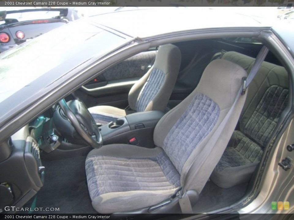 Medium Gray Interior Photo for the 2001 Chevrolet Camaro Z28 Coupe #50777589