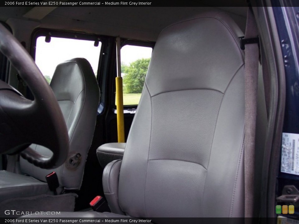 Medium Flint Grey Interior Photo for the 2006 Ford E Series Van E250 Passenger Commercial #50778783