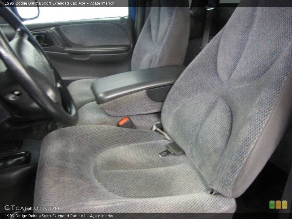 Agate Interior Photo for the 1999 Dodge Dakota Sport Extended Cab 4x4 #50780316
