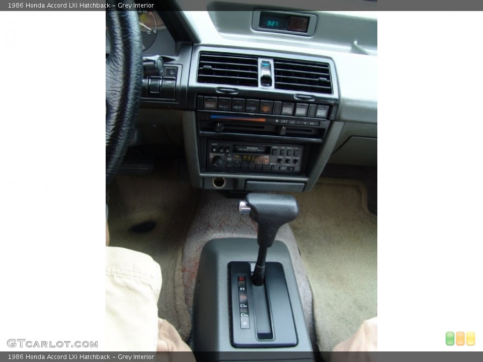 Grey Interior Controls for the 1986 Honda Accord LXi Hatchback #50781213