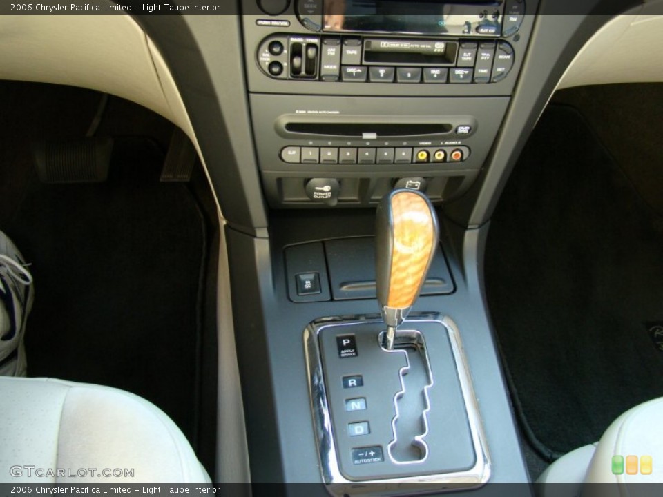 Light Taupe Interior Controls for the 2006 Chrysler Pacifica Limited #50781972