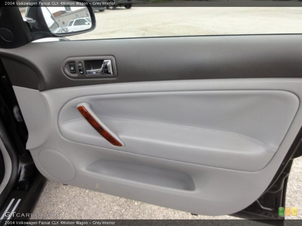 Grey Interior Door Panel for the 2004 Volkswagen Passat GLX 4Motion Wagon #50795409