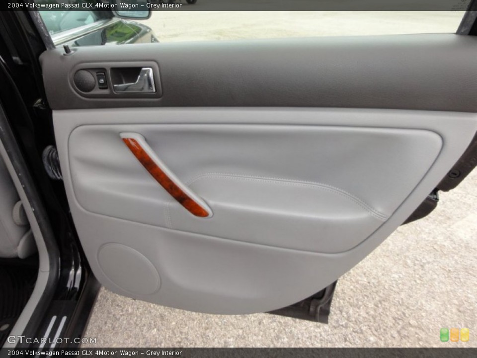 Grey Interior Door Panel for the 2004 Volkswagen Passat GLX 4Motion Wagon #50795439