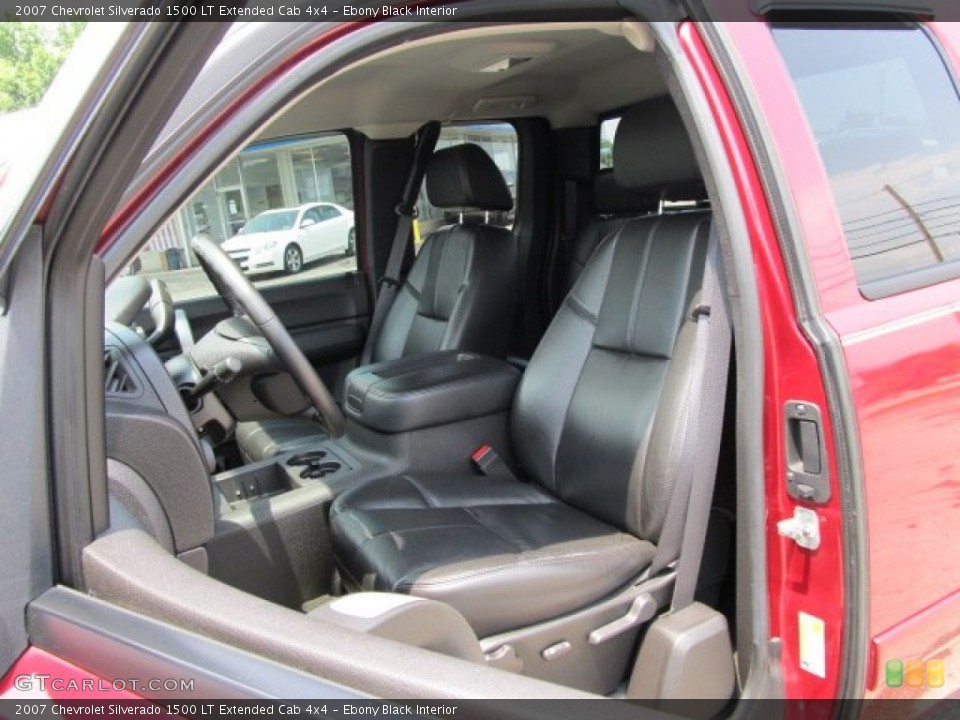 Ebony Black Interior Photo for the 2007 Chevrolet Silverado 1500 LT Extended Cab 4x4 #50796186