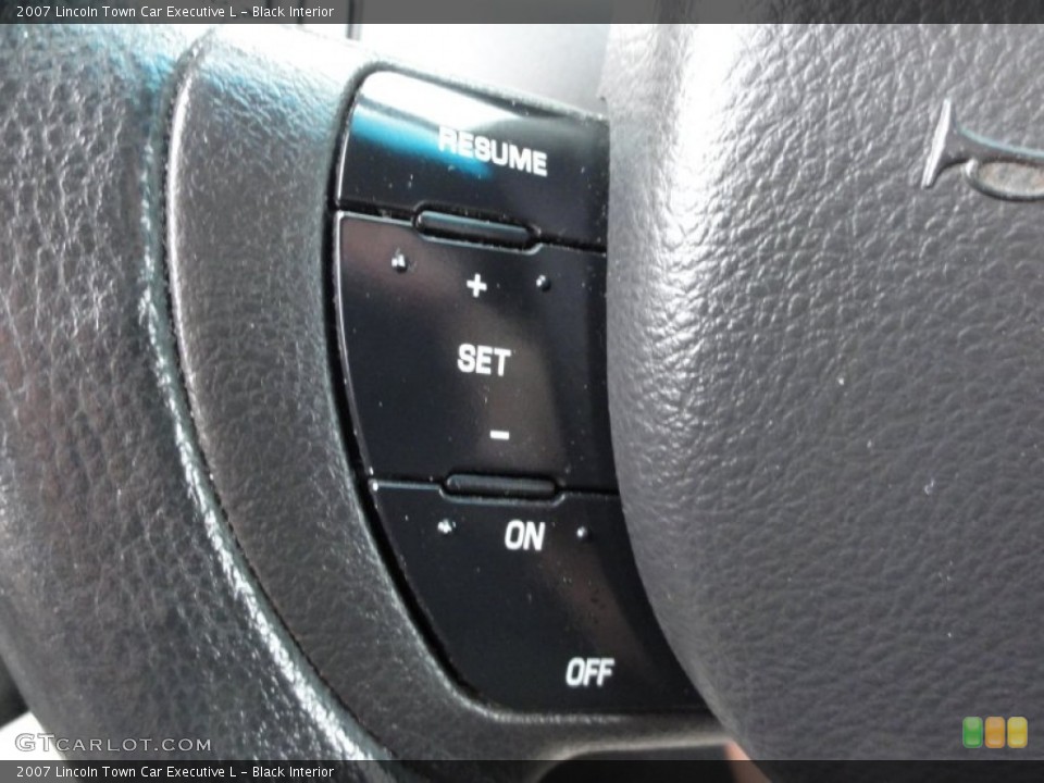 Black Interior Controls for the 2007 Lincoln Town Car Executive L #50796708