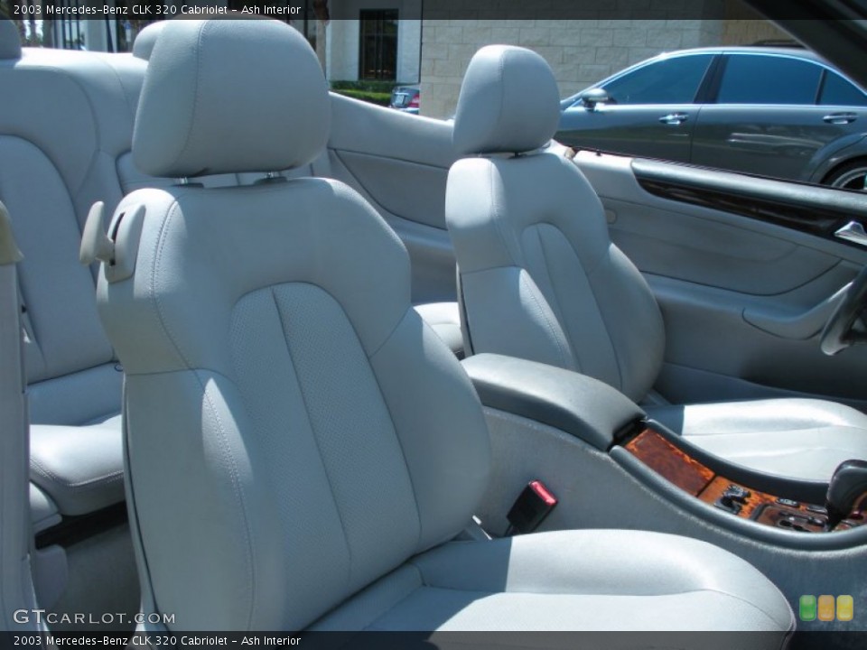 Ash Interior Photo for the 2003 Mercedes-Benz CLK 320 Cabriolet #50797932