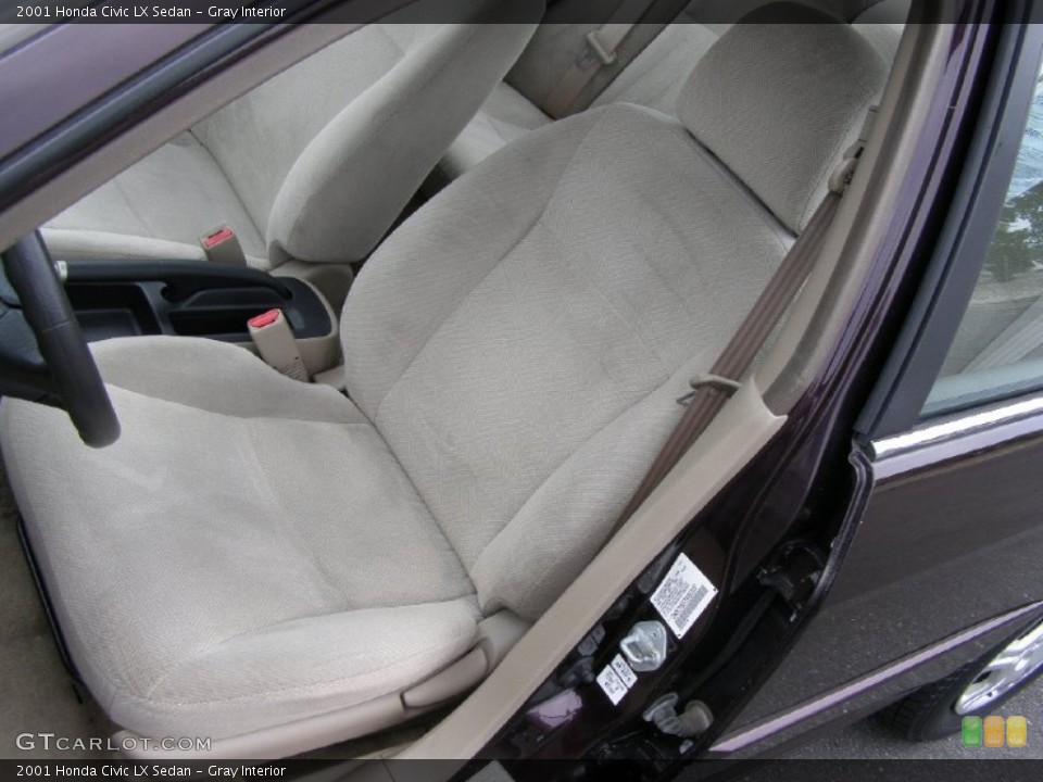 Gray Interior Photo for the 2001 Honda Civic LX Sedan #50798478