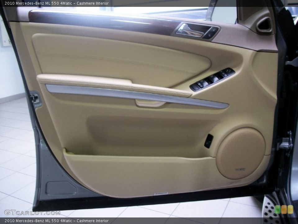 Cashmere Interior Door Panel for the 2010 Mercedes-Benz ML 550 4Matic #50805546