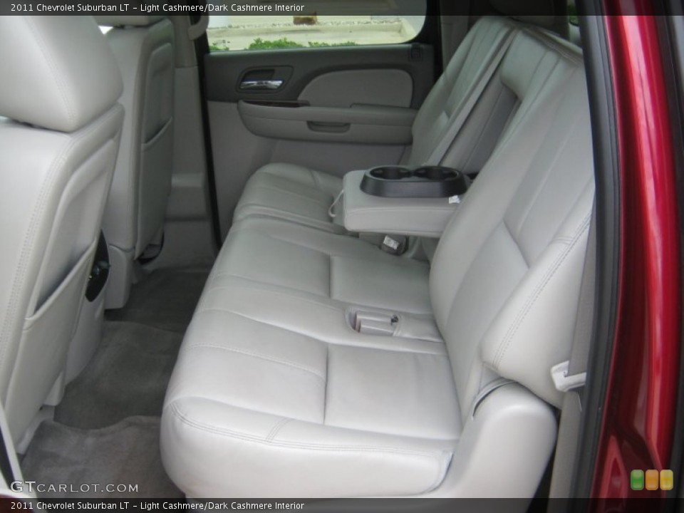 Light Cashmere/Dark Cashmere Interior Photo for the 2011 Chevrolet Suburban LT #50805867
