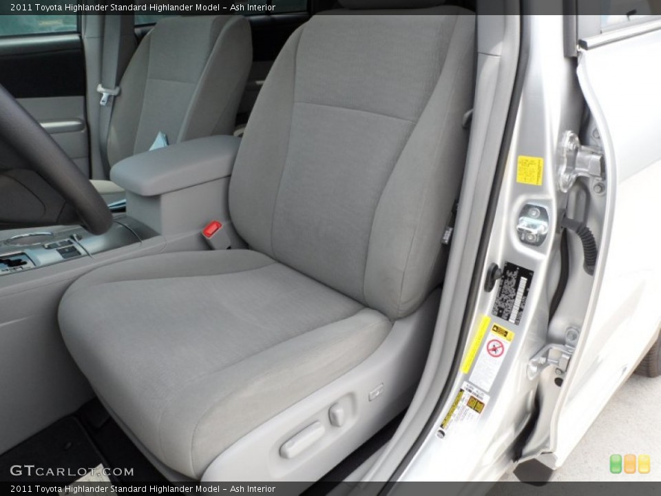 Ash Interior Photo for the 2011 Toyota Highlander  #50809476