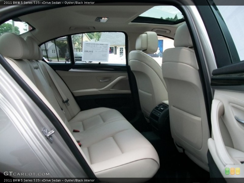 Oyster/Black Interior Photo for the 2011 BMW 5 Series 535i xDrive Sedan #50810064