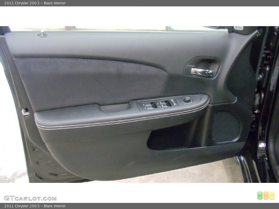 Black Interior Door Panel for the 2011 Chrysler 200 S #50814081
