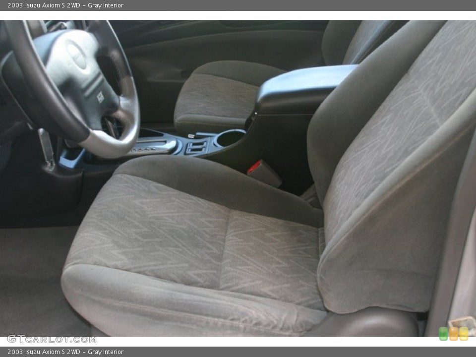 Gray Interior Photo for the 2003 Isuzu Axiom S 2WD #50817819