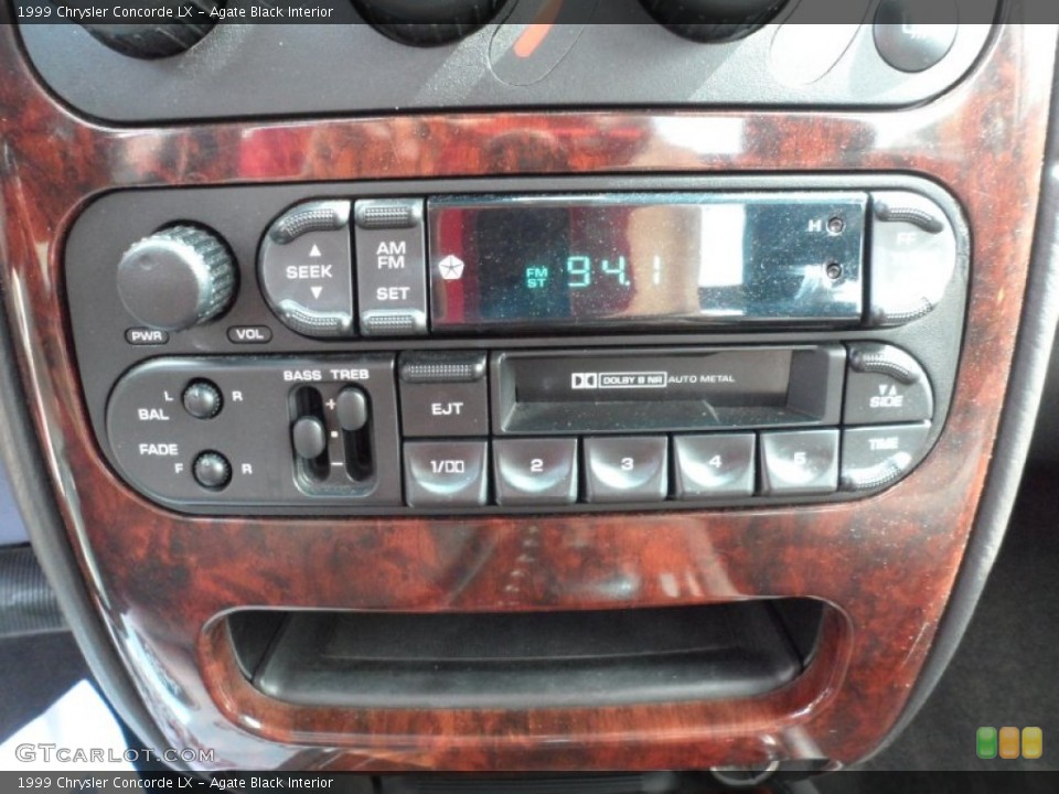 Agate Black Interior Controls for the 1999 Chrysler Concorde LX #50818800