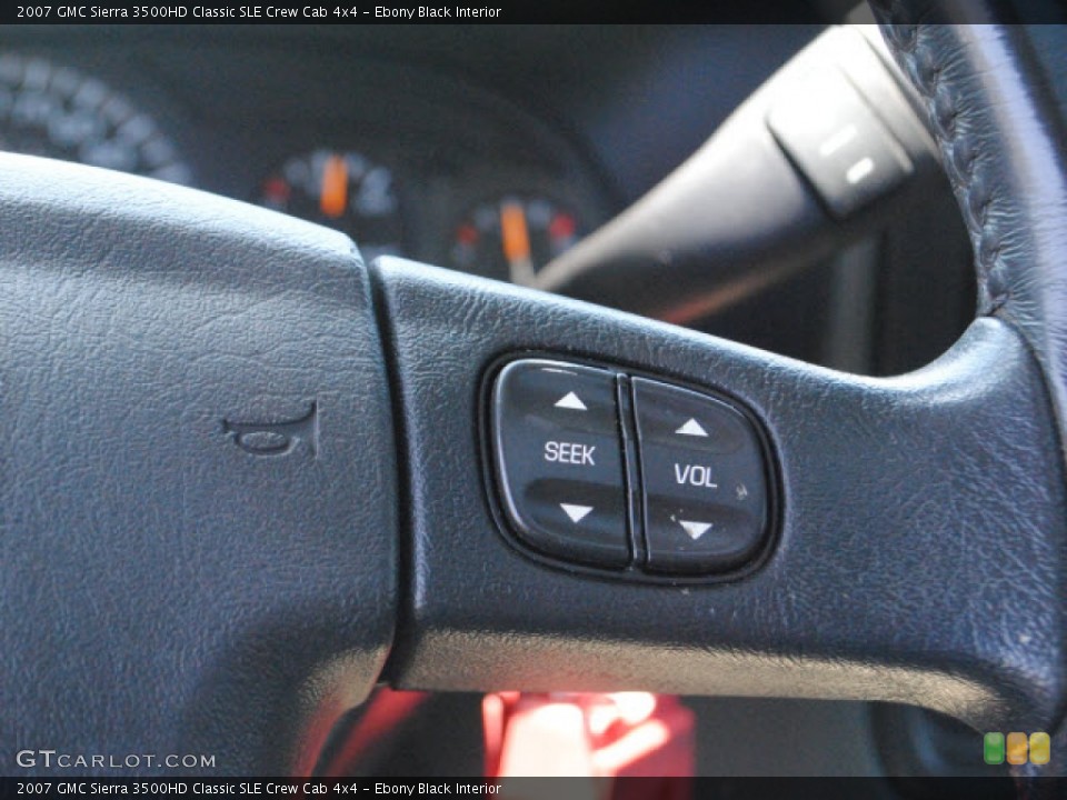 Ebony Black Interior Controls for the 2007 GMC Sierra 3500HD Classic SLE Crew Cab 4x4 #50820699