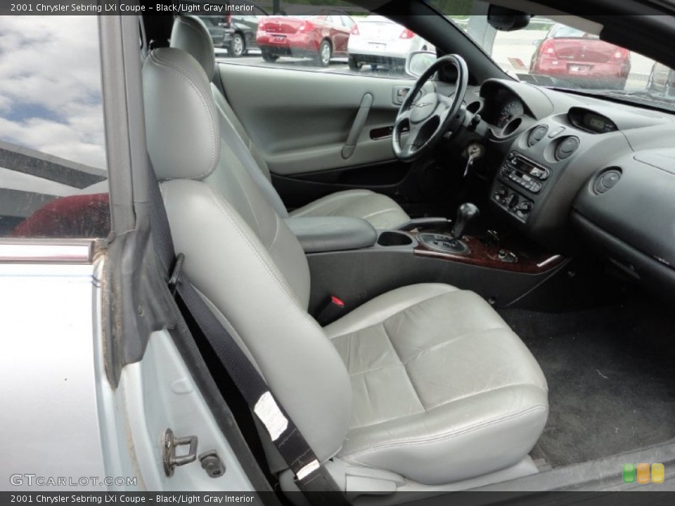 Black/Light Gray Interior Photo for the 2001 Chrysler Sebring LXi Coupe #50828892