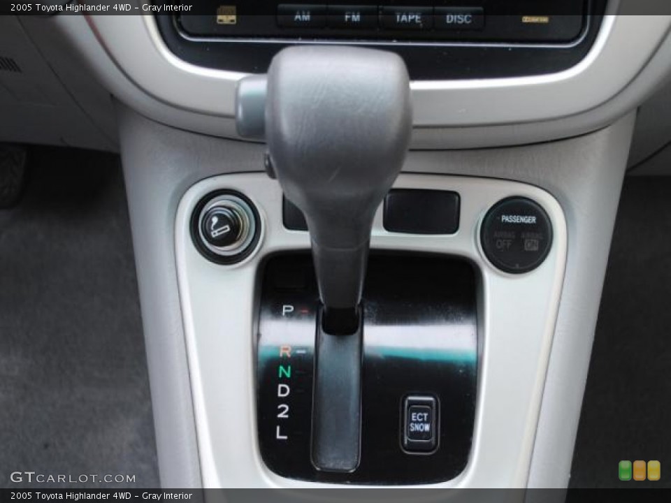 Gray Interior Transmission for the 2005 Toyota Highlander 4WD #50831466
