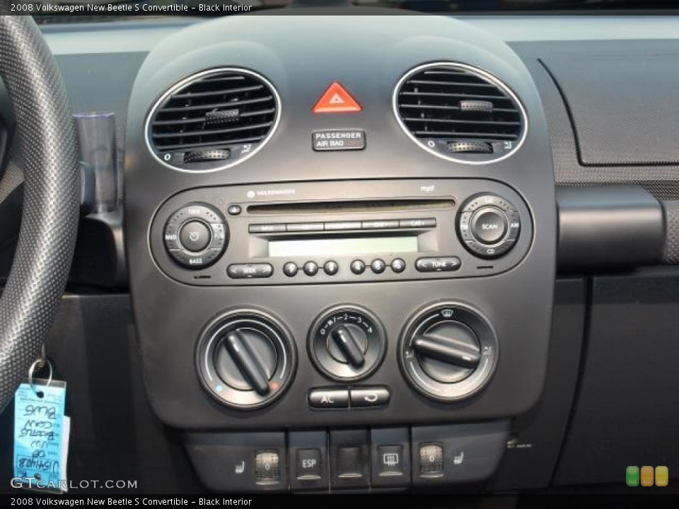 Black Interior Controls for the 2008 Volkswagen New Beetle S Convertible #50832906