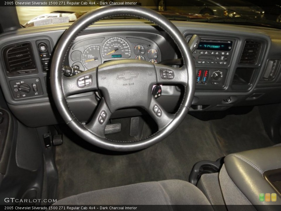 Dark Charcoal Interior Dashboard for the 2005 Chevrolet Silverado 1500 Z71 Regular Cab 4x4 #50840121