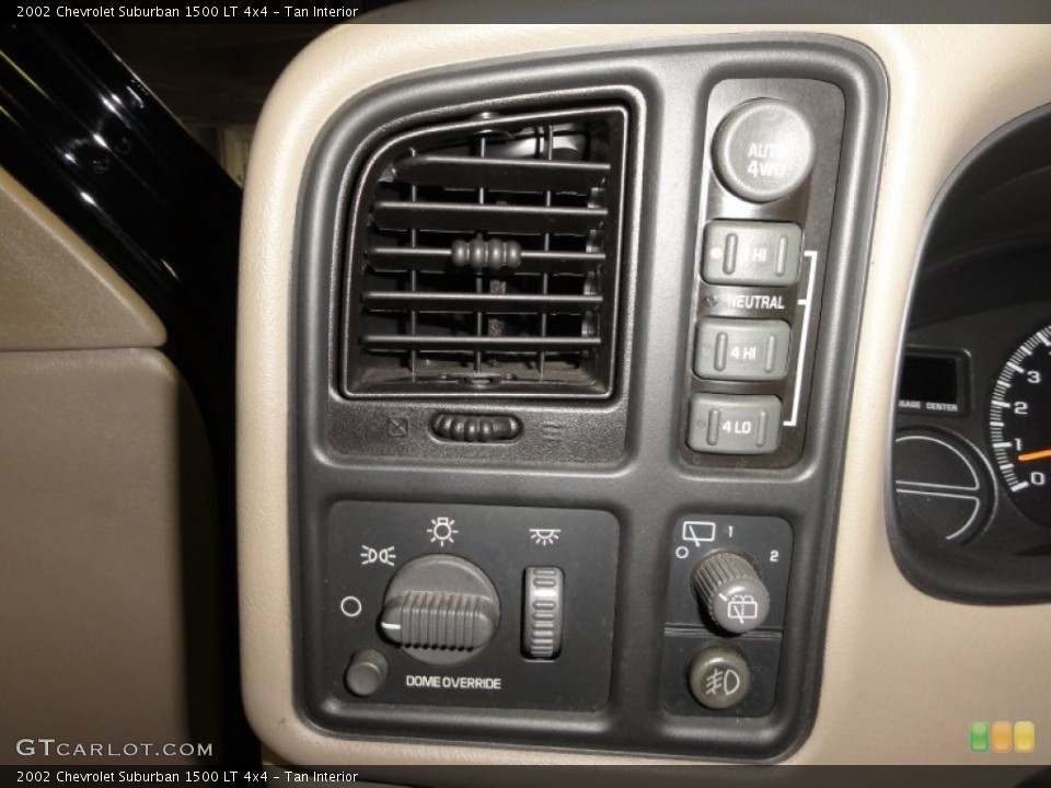 Tan Interior Controls for the 2002 Chevrolet Suburban 1500 LT 4x4 #50840766