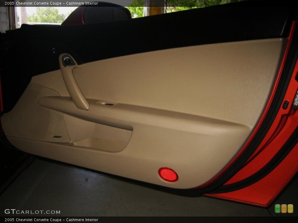 Cashmere Interior Door Panel for the 2005 Chevrolet Corvette Coupe #50842350