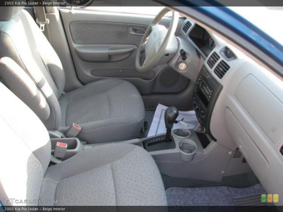 Beige Interior Photo for the 2003 Kia Rio Sedan #50849052