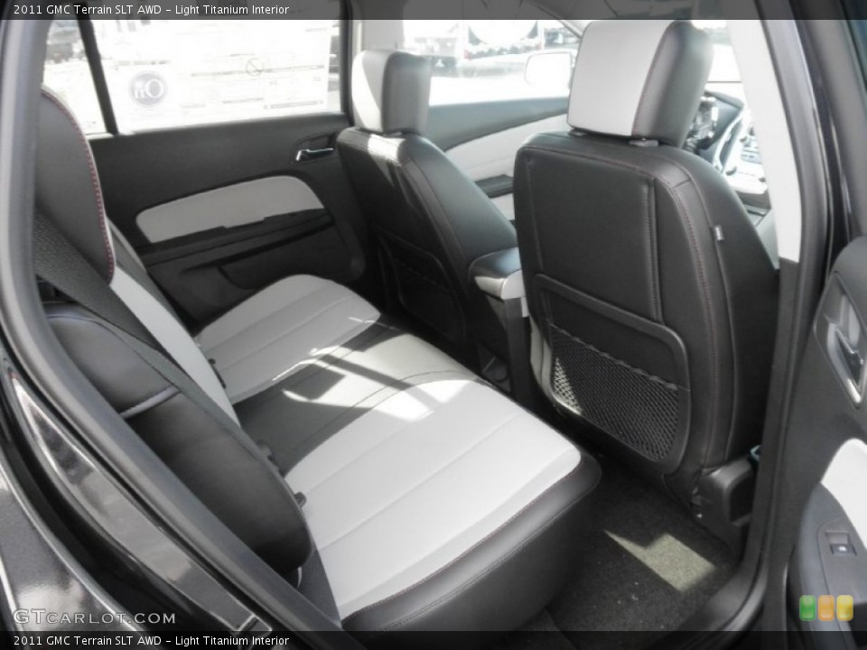 Light Titanium Interior Photo for the 2011 GMC Terrain SLT AWD #50853667