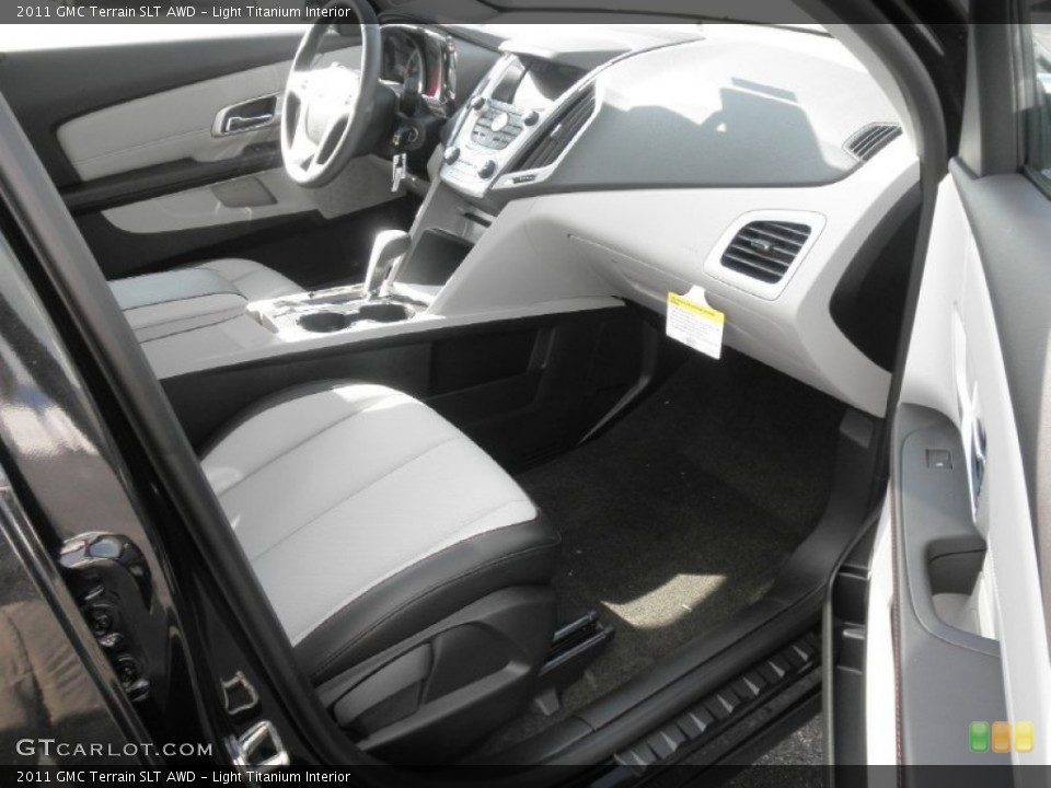 Light Titanium Interior Photo for the 2011 GMC Terrain SLT AWD #50853682