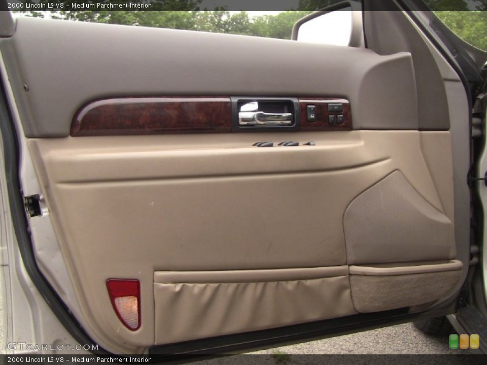 Medium Parchment Interior Door Panel for the 2000 Lincoln LS V8 #50856220
