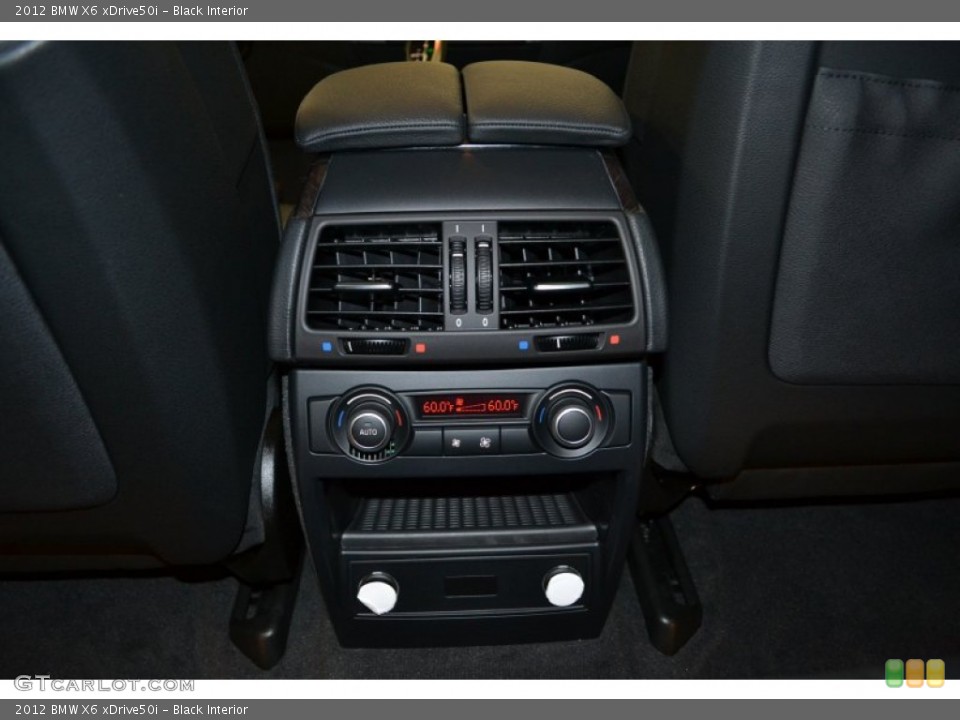 Black Interior Controls for the 2012 BMW X6 xDrive50i #50856853