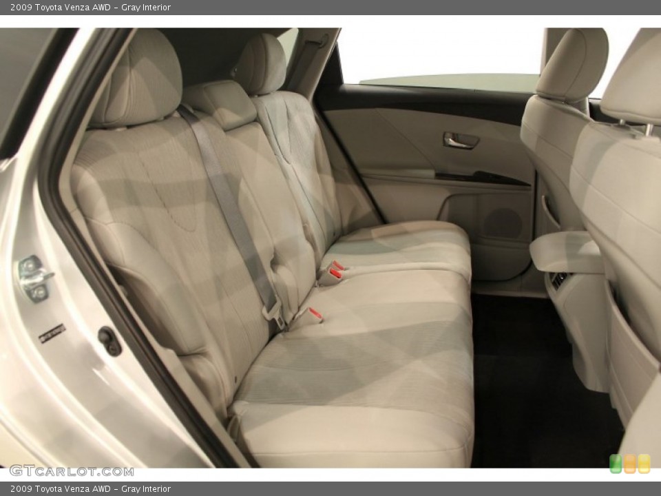 Gray Interior Photo for the 2009 Toyota Venza AWD #50866909