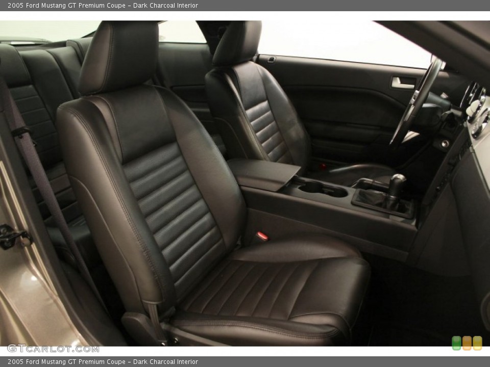 Dark Charcoal Interior Photo for the 2005 Ford Mustang GT Premium Coupe #50867566