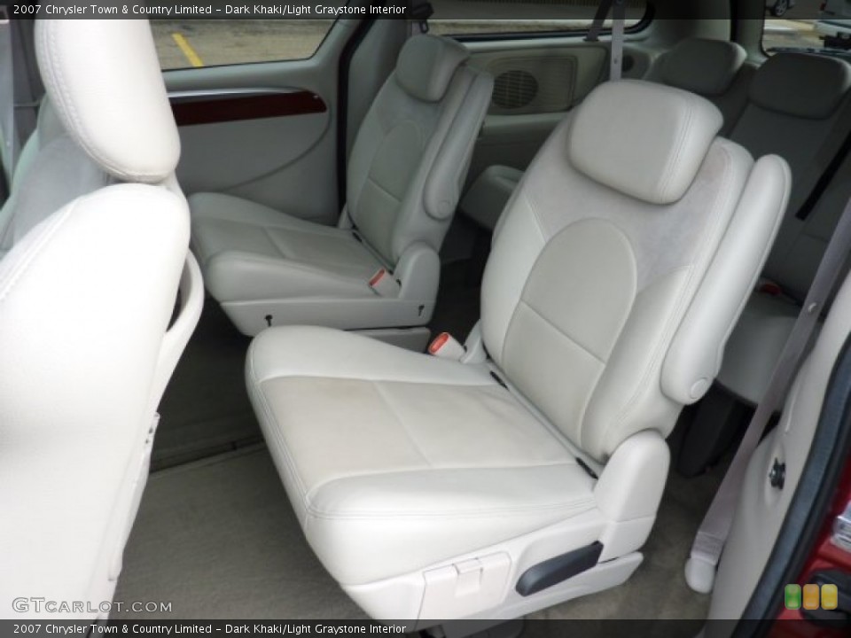 Dark Khaki/Light Graystone Interior Photo for the 2007 Chrysler Town & Country Limited #50869105