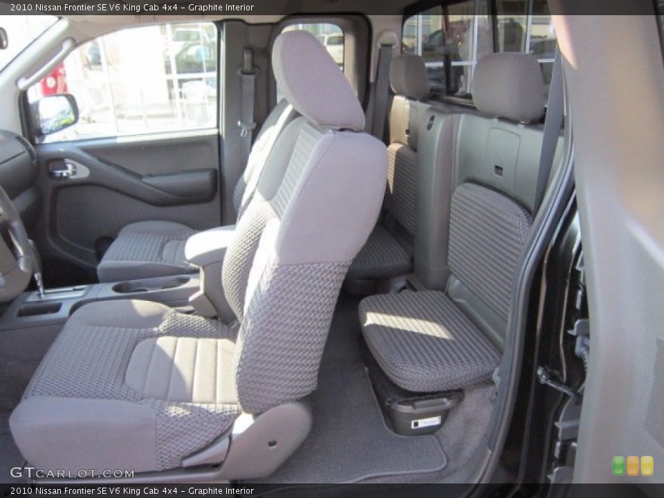 Graphite Interior Photo for the 2010 Nissan Frontier SE V6 King Cab 4x4 #50869733