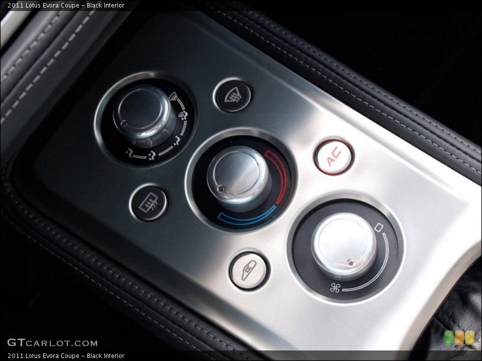 Black Interior Controls for the 2011 Lotus Evora Coupe #50874181