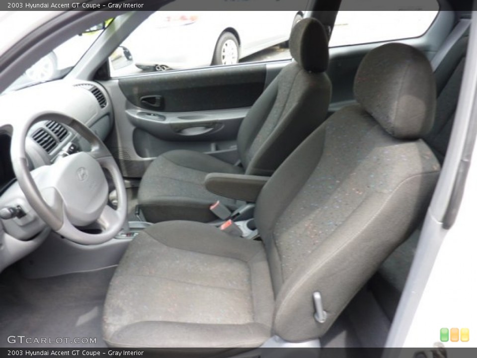Gray Interior Photo for the 2003 Hyundai Accent GT Coupe #50874571