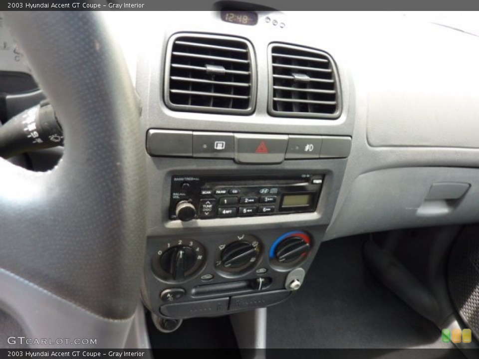 Gray Interior Controls for the 2003 Hyundai Accent GT Coupe #50874601