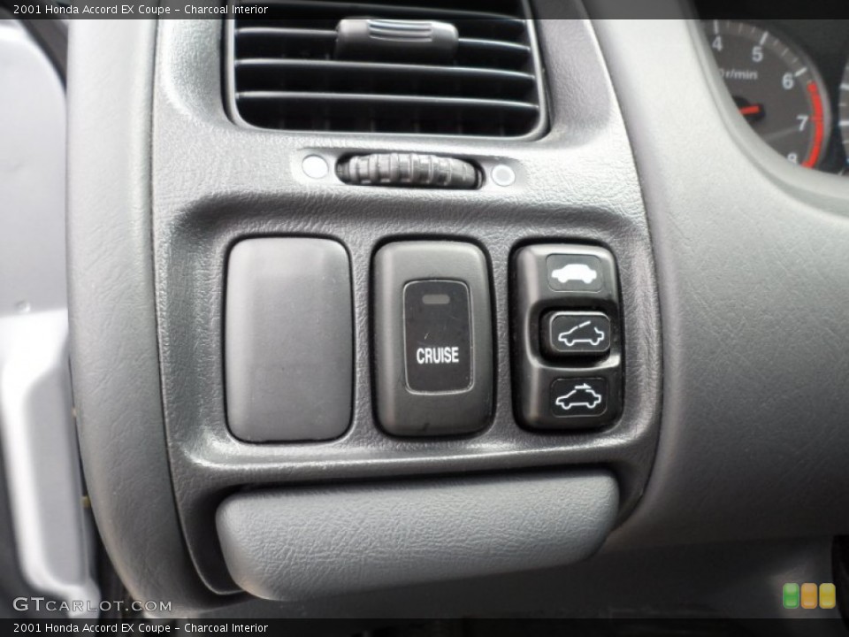 Charcoal Interior Controls for the 2001 Honda Accord EX Coupe #50875111