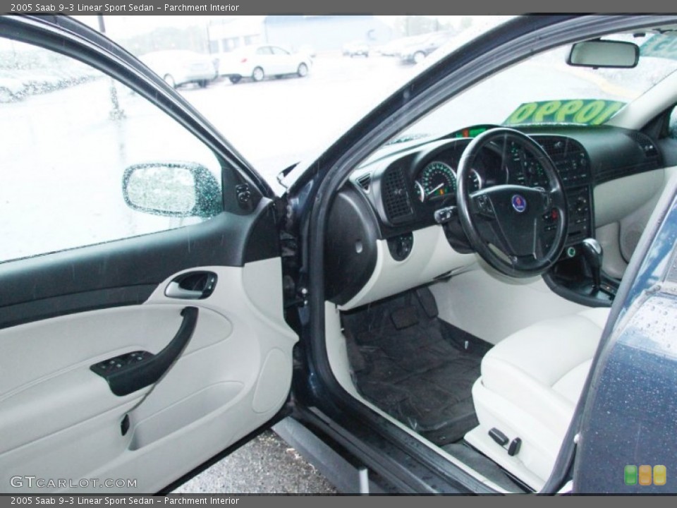Parchment Interior Photo for the 2005 Saab 9-3 Linear Sport Sedan #50877485