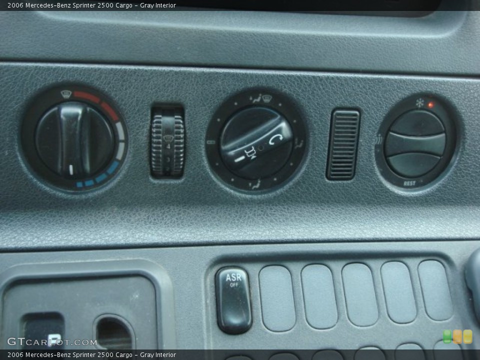 Gray Interior Controls for the 2006 Mercedes-Benz Sprinter 2500 Cargo #50877496