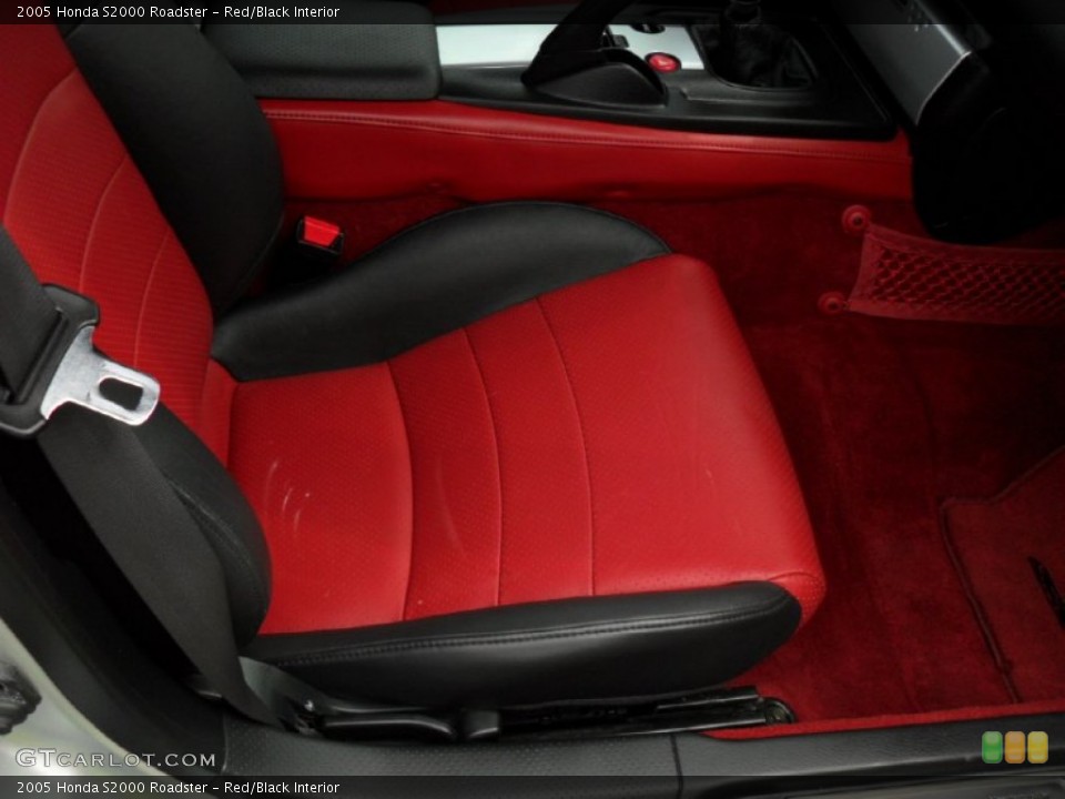 Red/Black Interior Photo for the 2005 Honda S2000 Roadster #50879668