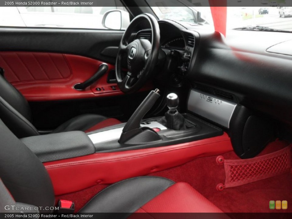 Red/Black Interior Photo for the 2005 Honda S2000 Roadster #50879683