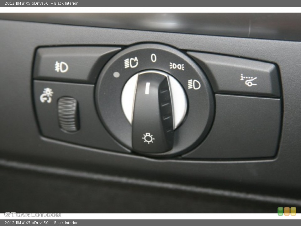 Black Interior Controls for the 2012 BMW X5 xDrive50i #50880373