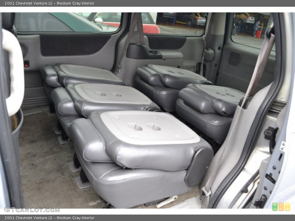 Medium Gray Interior Photo for the 2001 Chevrolet Venture LS #50885449